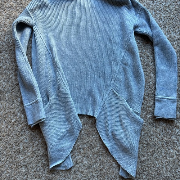 Lululemon We Like To Cardi Sweater gray size 2. No size tag - Picture 4 of 7